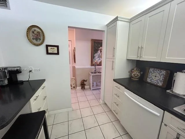 324 SE 10th St # 207, Dania Beach, FL 33004 photo 10