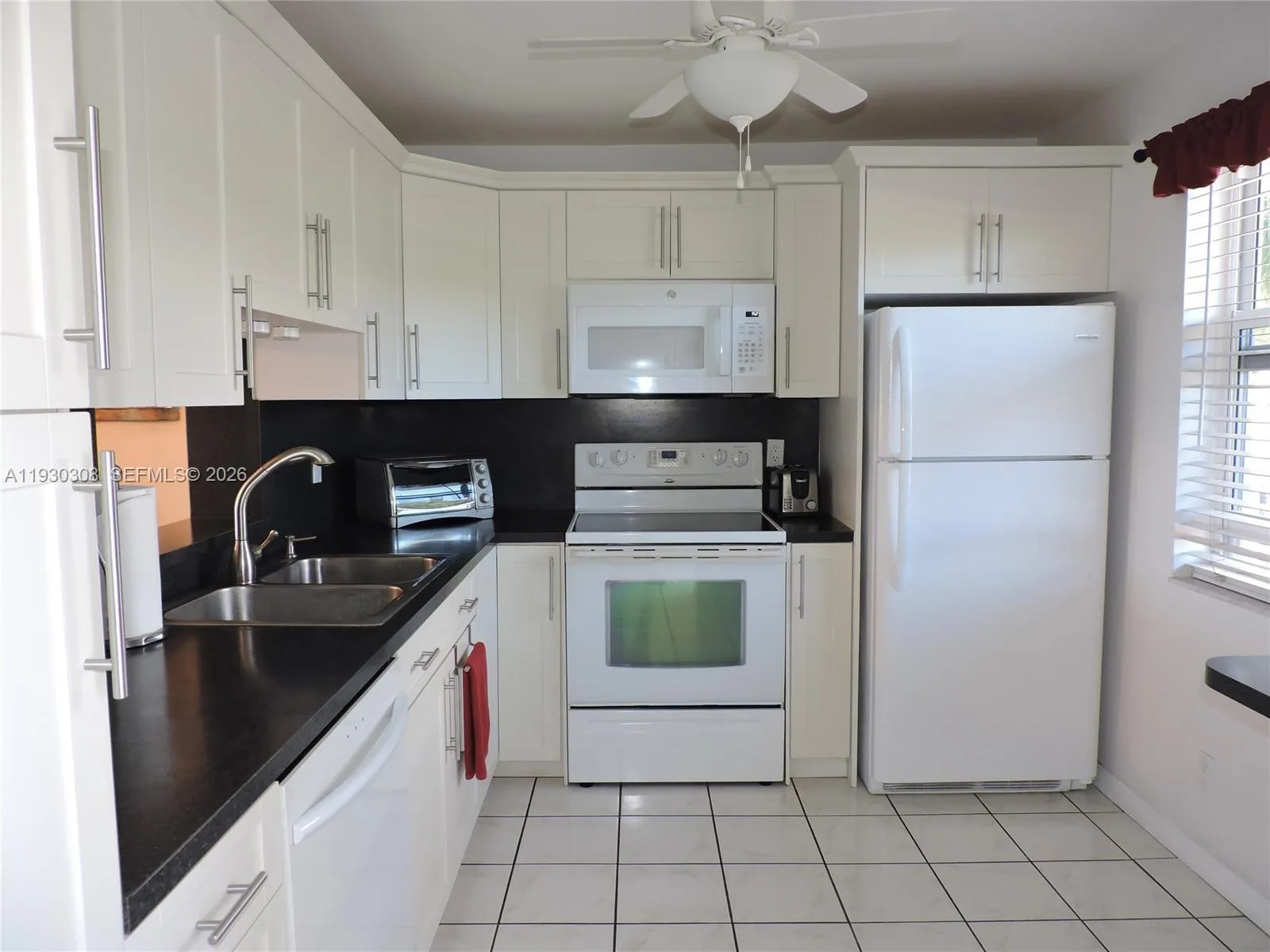 324 SE 10th St # 207, Dania Beach, FL 33004 photo 7
