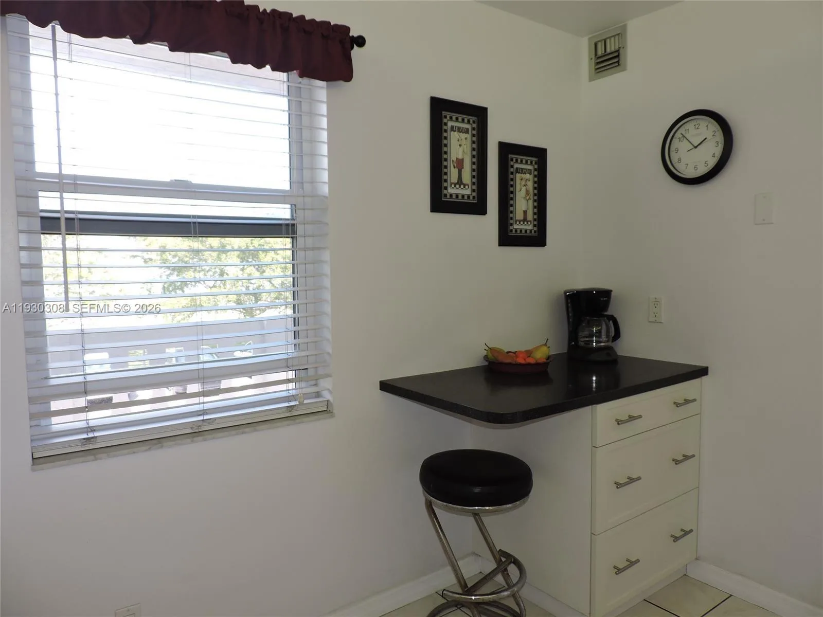 324 SE 10th St # 207, Dania Beach, FL 33004 photo 8