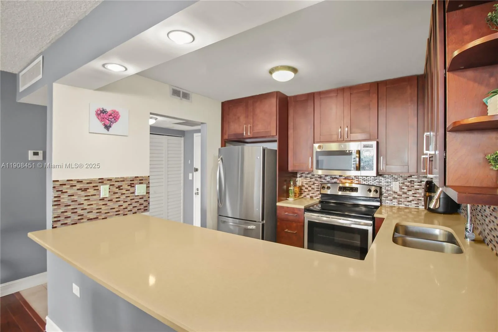 600 Three Islands Blvd # 920, Hallandale Beach, FL 33009 photo 9