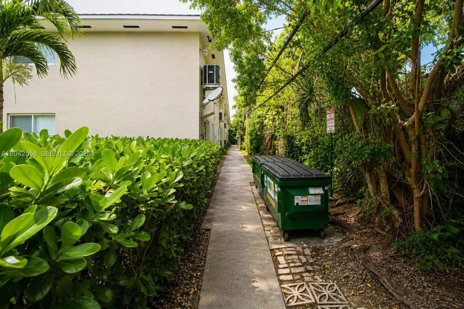 35 Edgewater Dr # 107, Coral Gables, FL 33133 photo 10