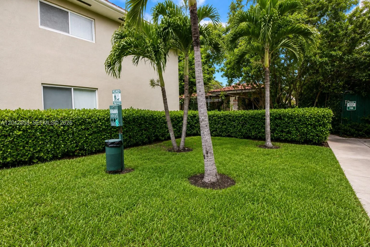 35 Edgewater Dr # 107, Coral Gables, FL 33133 photo 11
