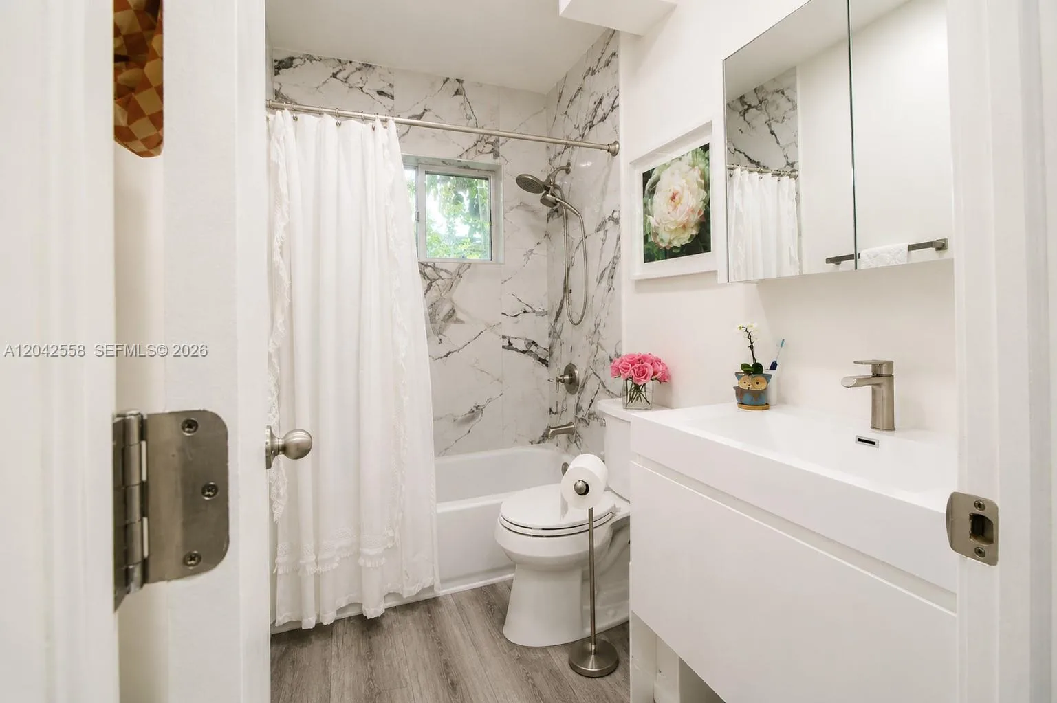 35 Edgewater Dr # 107, Coral Gables, FL 33133 photo 6