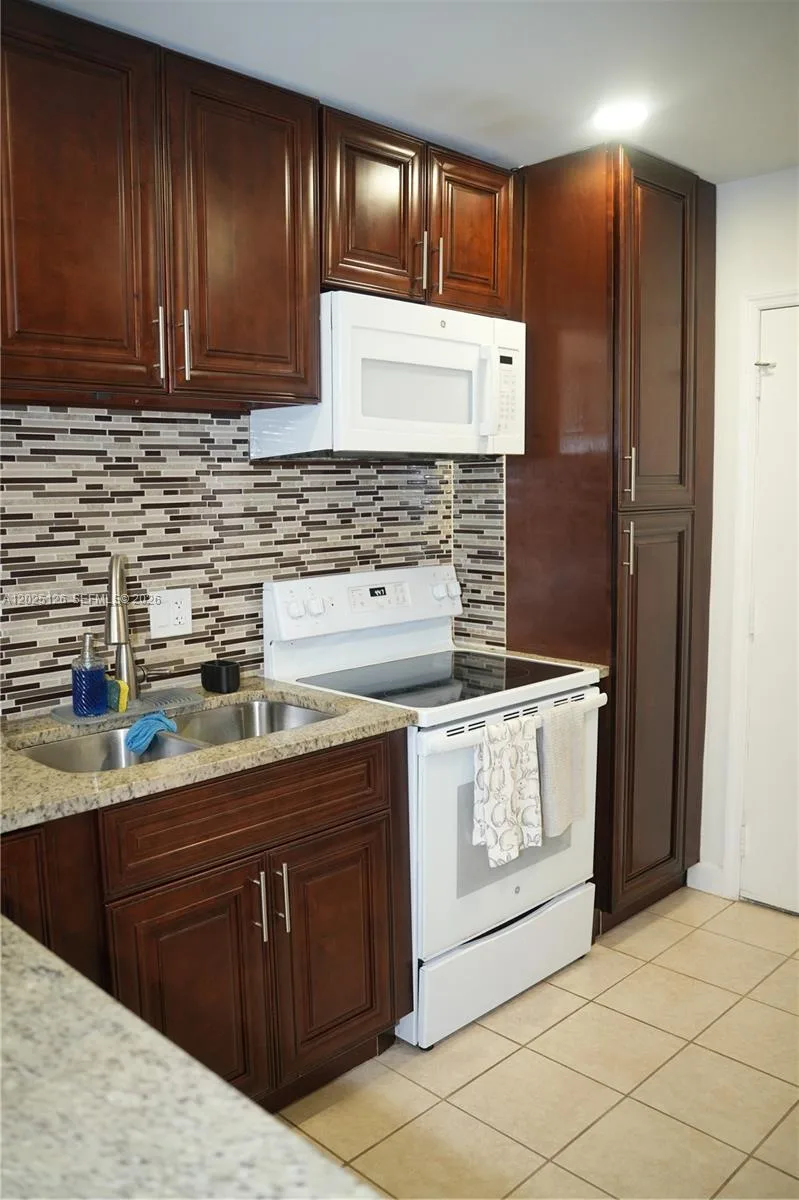 6001 N Falls Cir Dr # 203, Lauderhill, FL 33319 photo 9