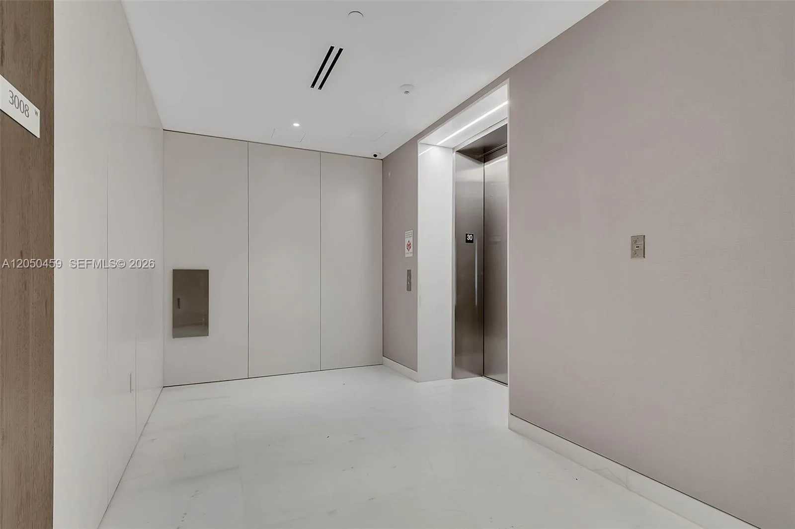 300 Biscayne Boulevard Way # 3008W, Miami, FL 33131 photo 3
