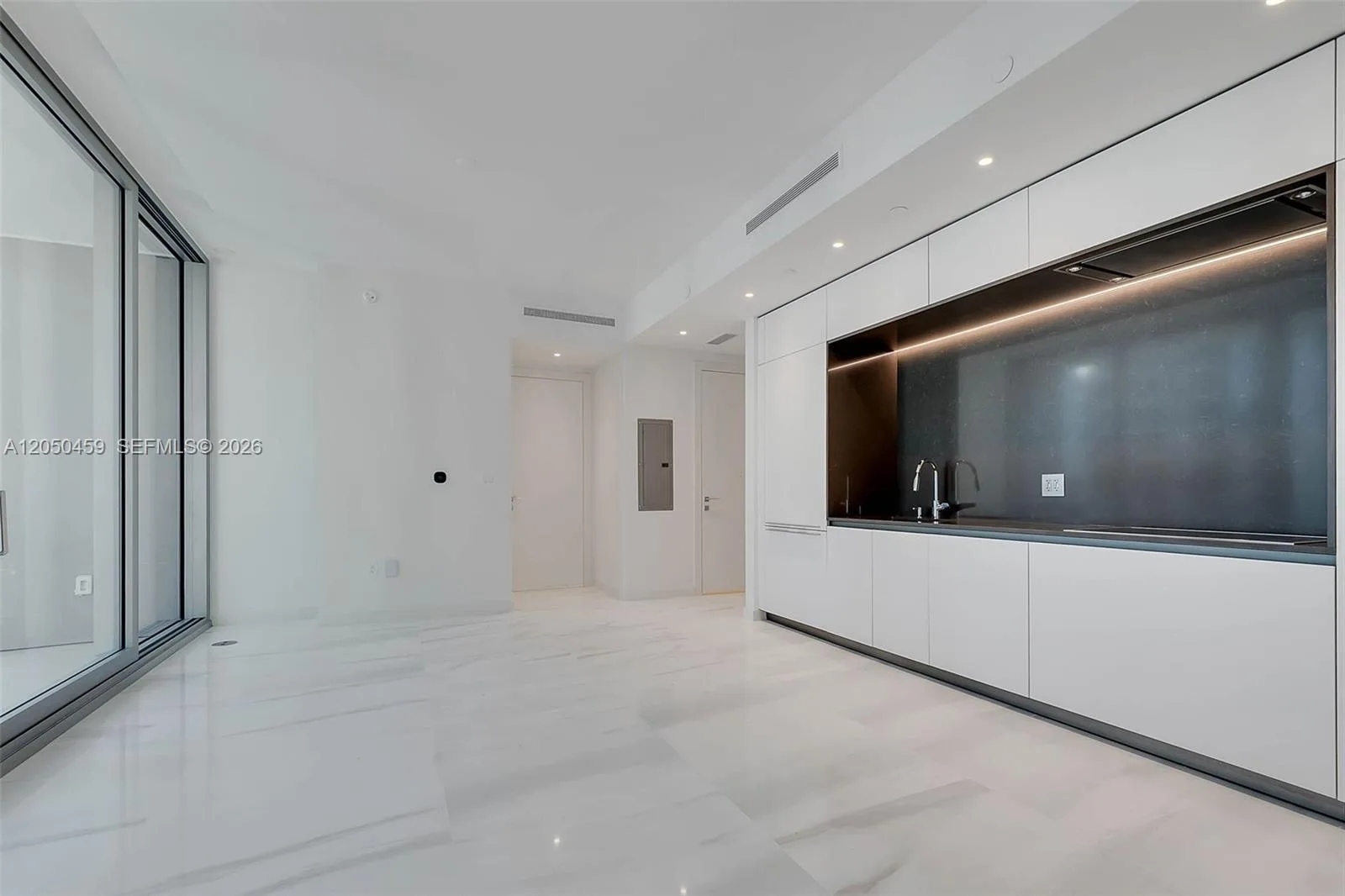 300 Biscayne Boulevard Way # 3008W, Miami, FL 33131 photo 8