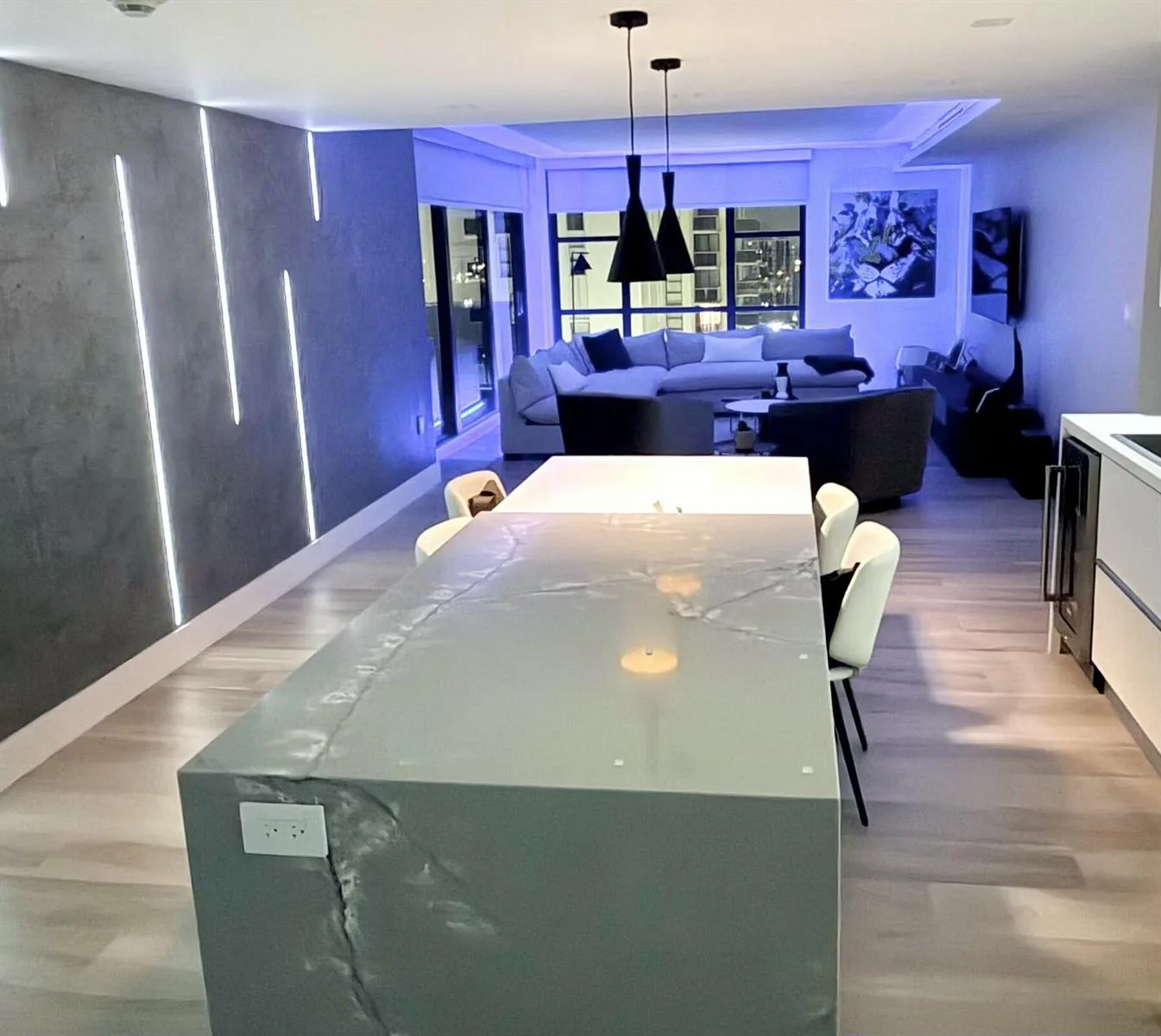 3675 N COUNTRY CLUB Drive # 1909, Aventura, FL 33180