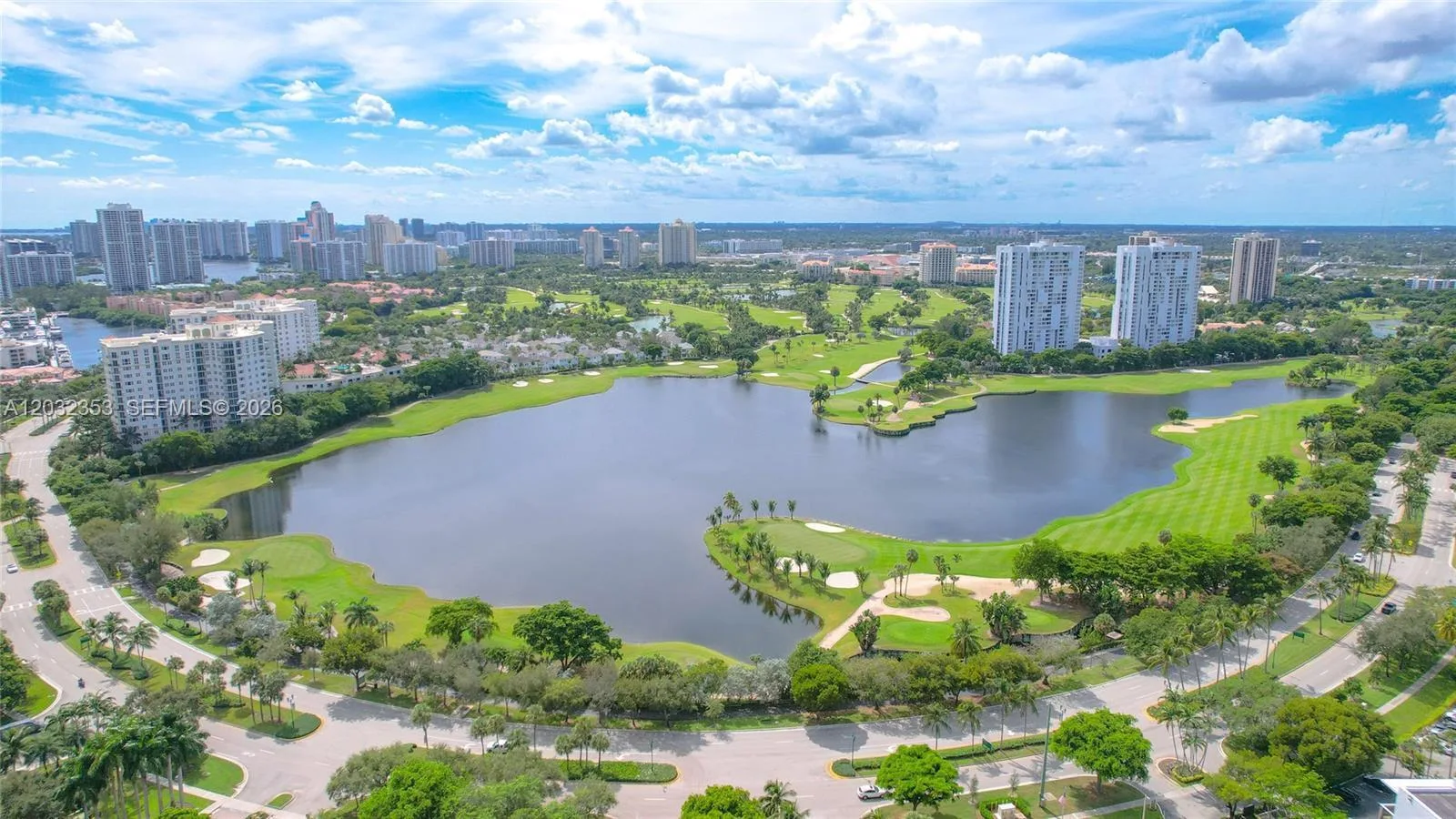 3675 N COUNTRY CLUB Drive # 1909, Aventura, FL 33180 photo 2
