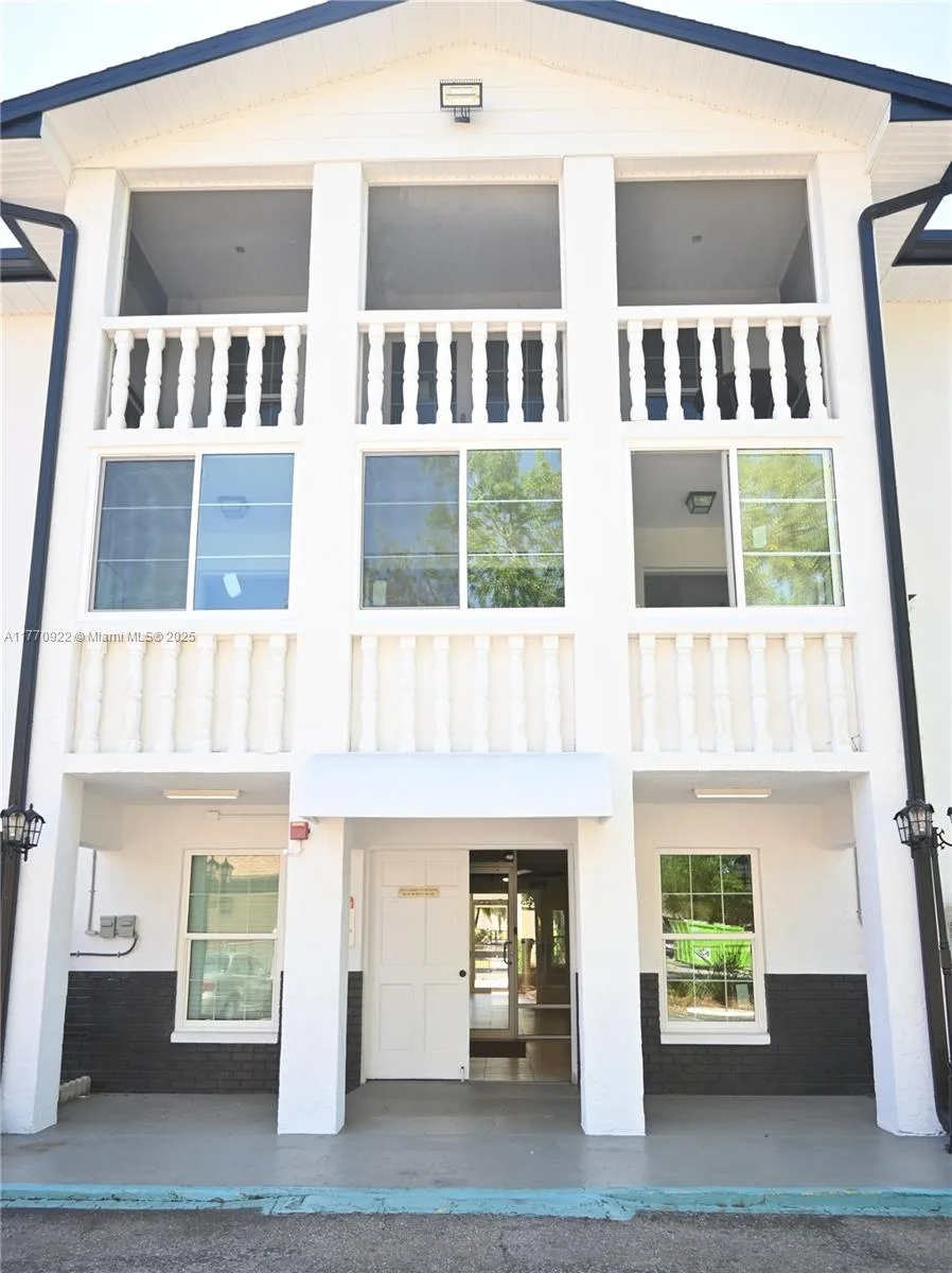 3704 Broadway # B 103, Fort Myers, FL 33901 photo 3