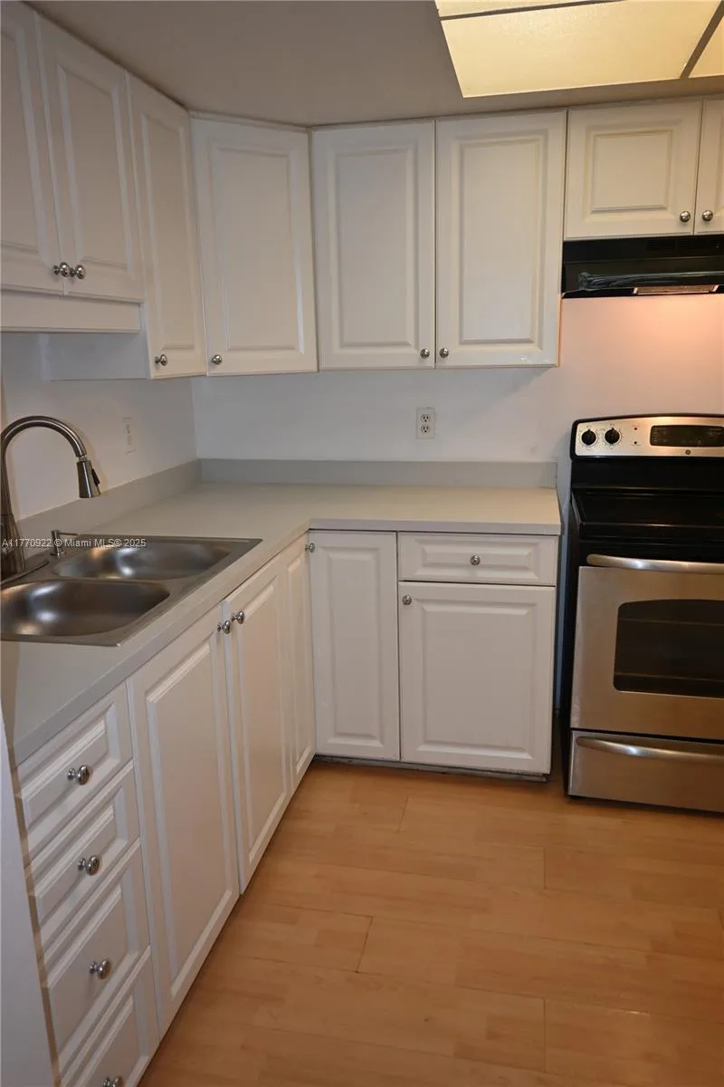 3704 Broadway # B 103, Fort Myers, FL 33901 photo 5