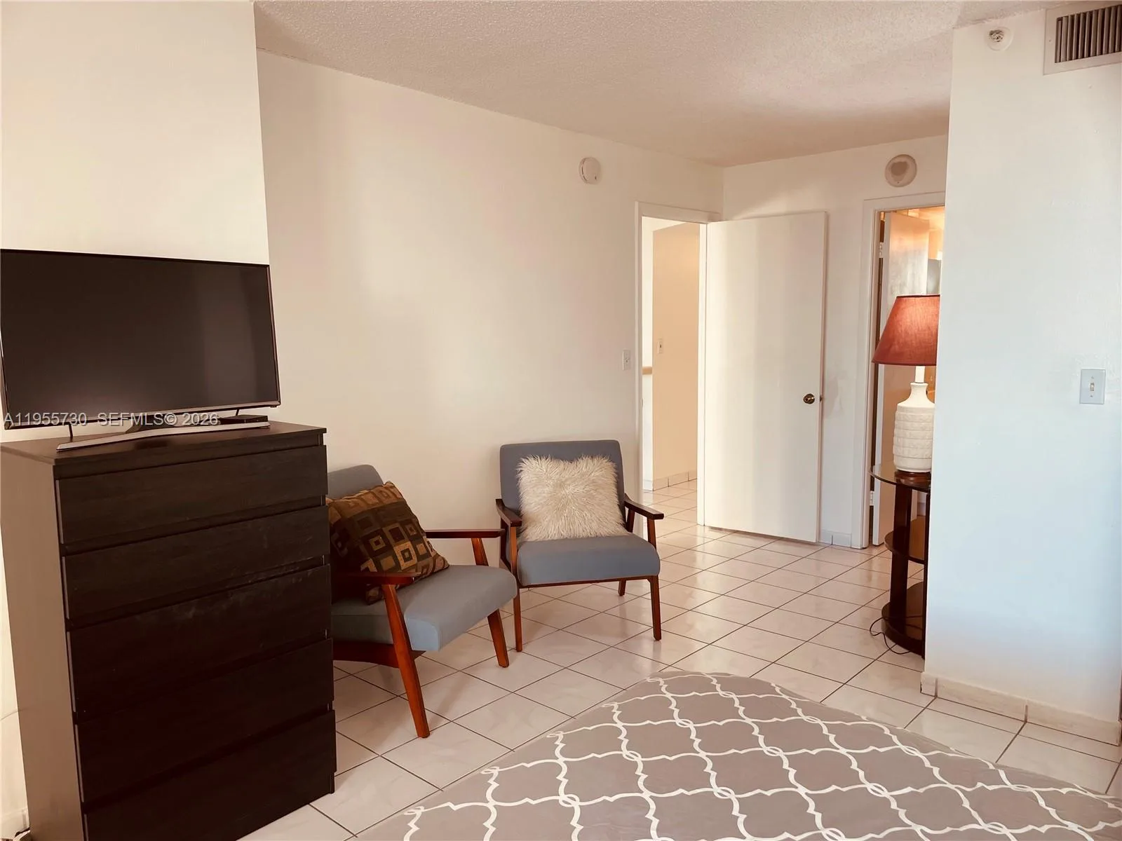 2555 Collins Ave # 1804, Miami Beach, FL 33140 photo 9