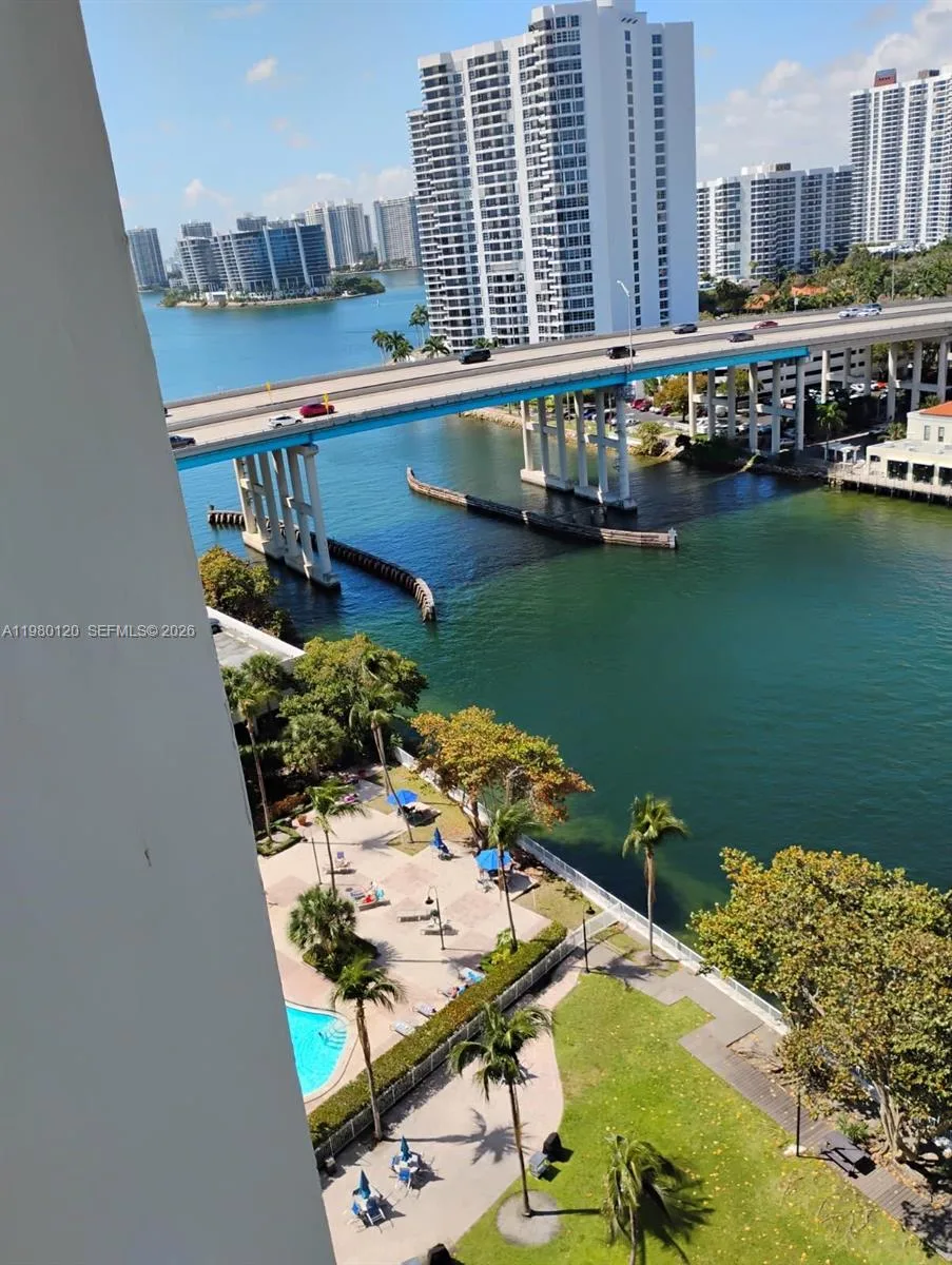 19390 Collins Ave # 1619, Sunny Isles Beach, FL 33160 photo 4