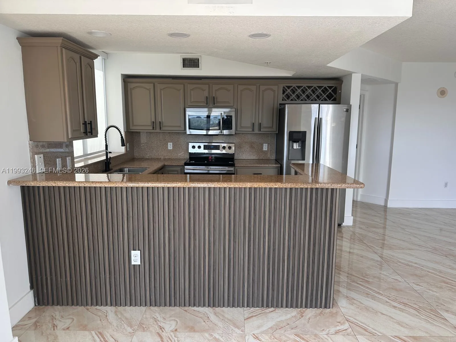 4242 NW 2nd St # 1116, Miami, FL 33126 photo 4