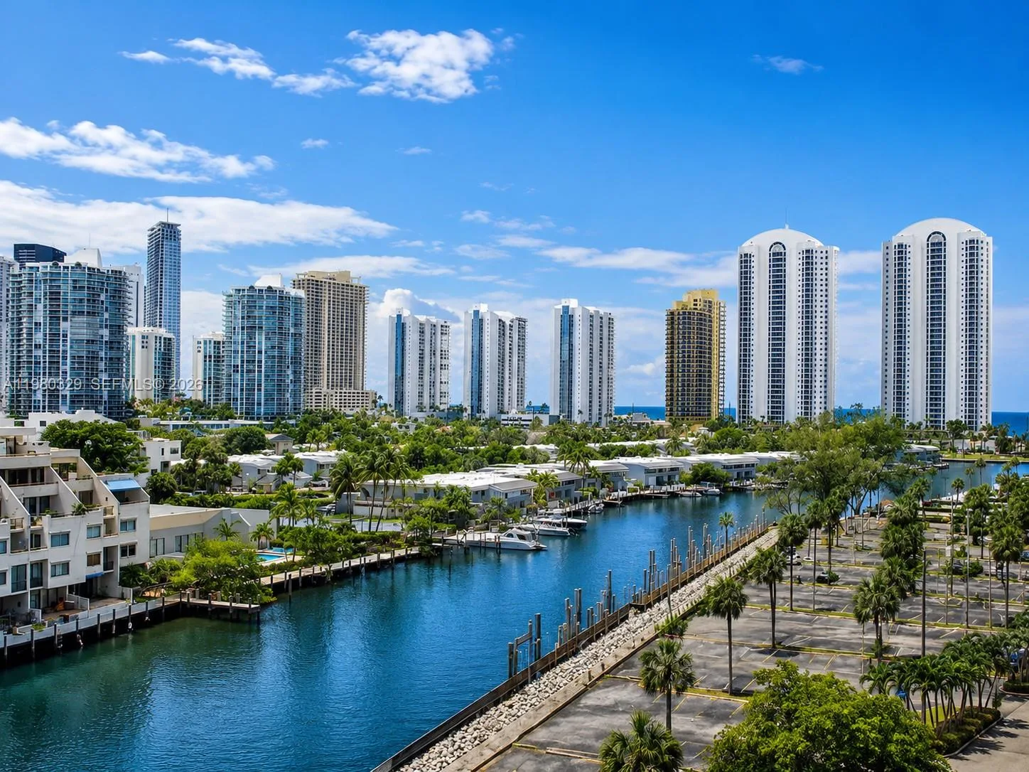 400 Kings Point Dr # 812, Sunny Isles Beach, FL 33160