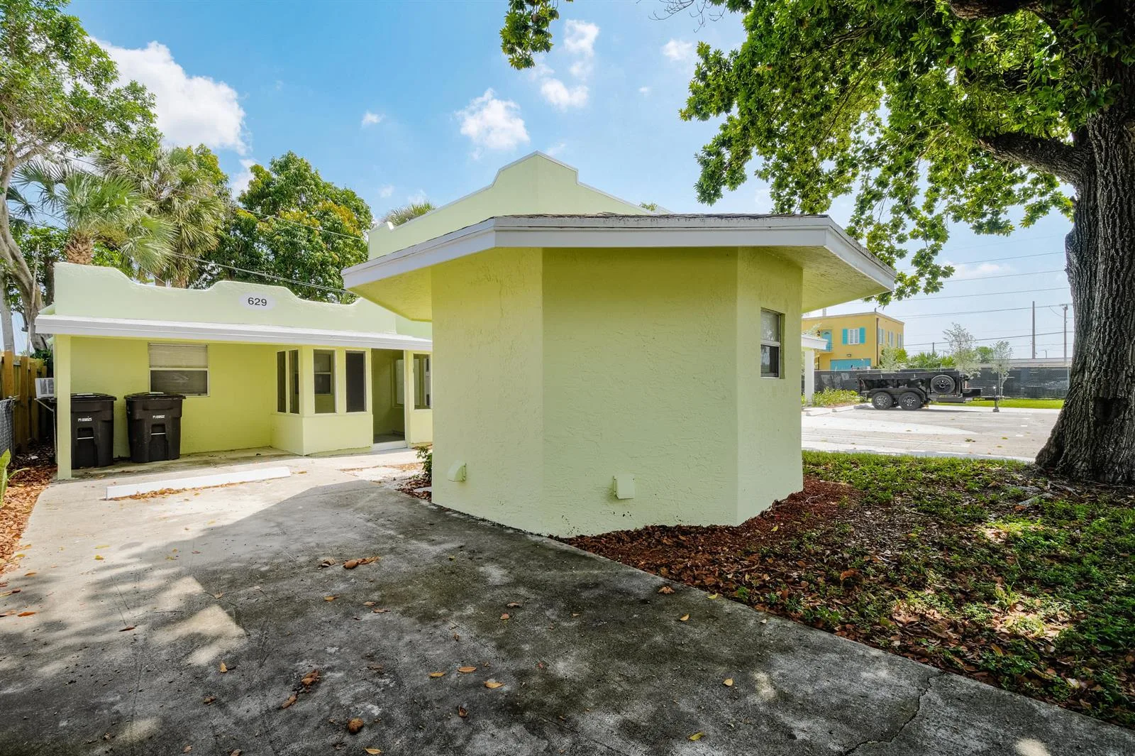 627 Bunker Road, West Palm Beach, FL 33405