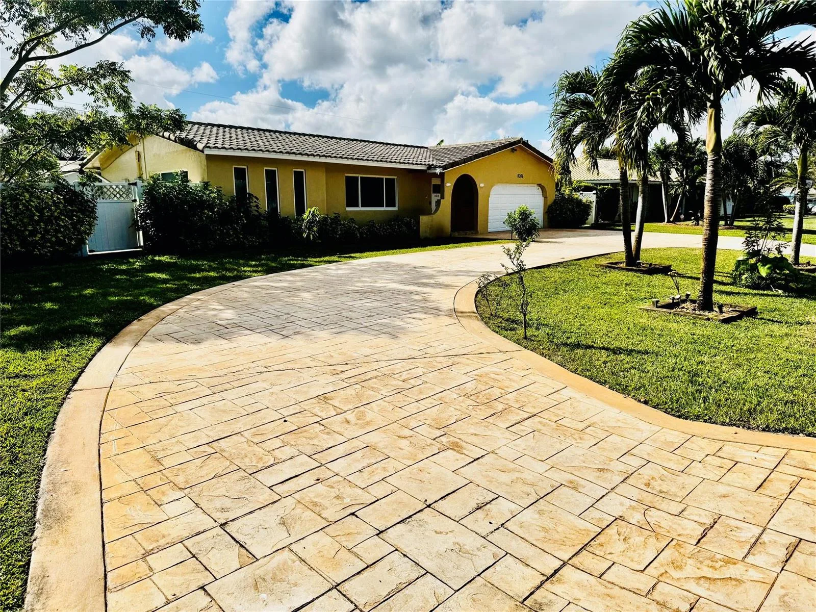 8306 NW 36th Street, Coral Springs, FL 33065 photo 4