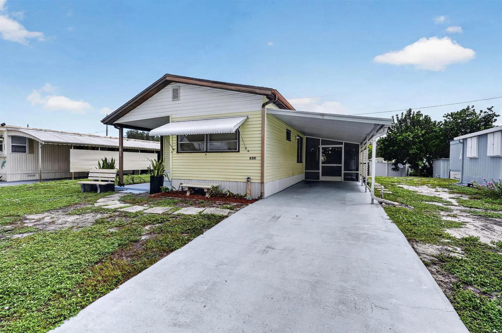 8381 SE Skylark Avenue, Hobe Sound, FL 33455