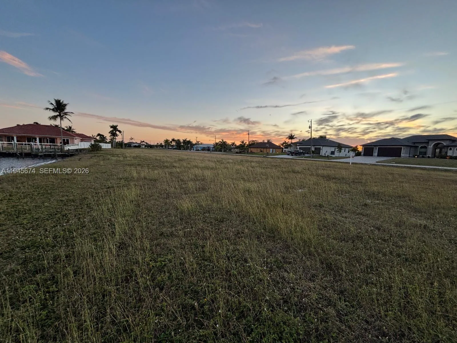 1213 NW 39th Ave, Cape Coral, FL 33993 photo 2