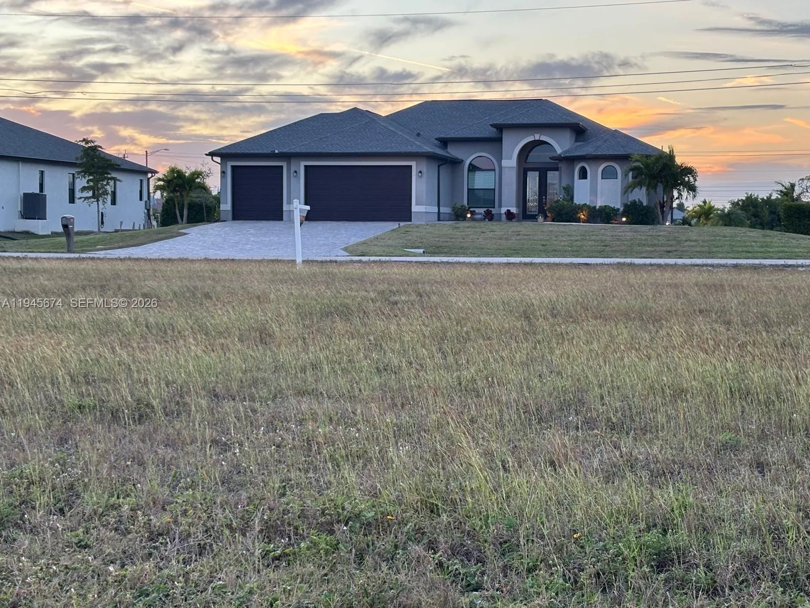 1213 NW 39th Ave, Cape Coral, FL 33993 photo 3