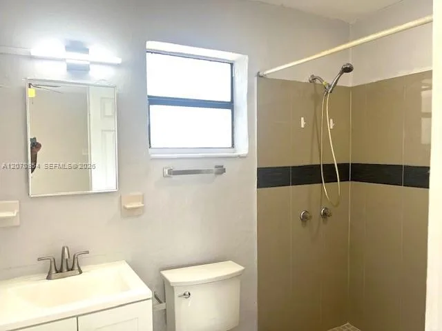 504 N 57th Ave # SOUTH, Hollywood, FL 33021 photo 10