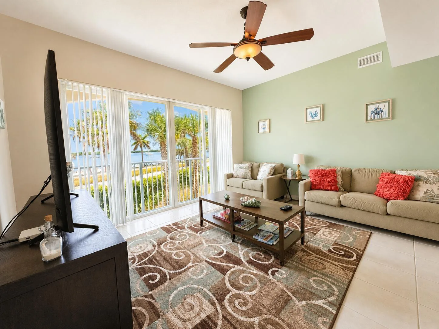 35 Harbour Isle Drive W # 202, Fort Pierce, FL 34949
