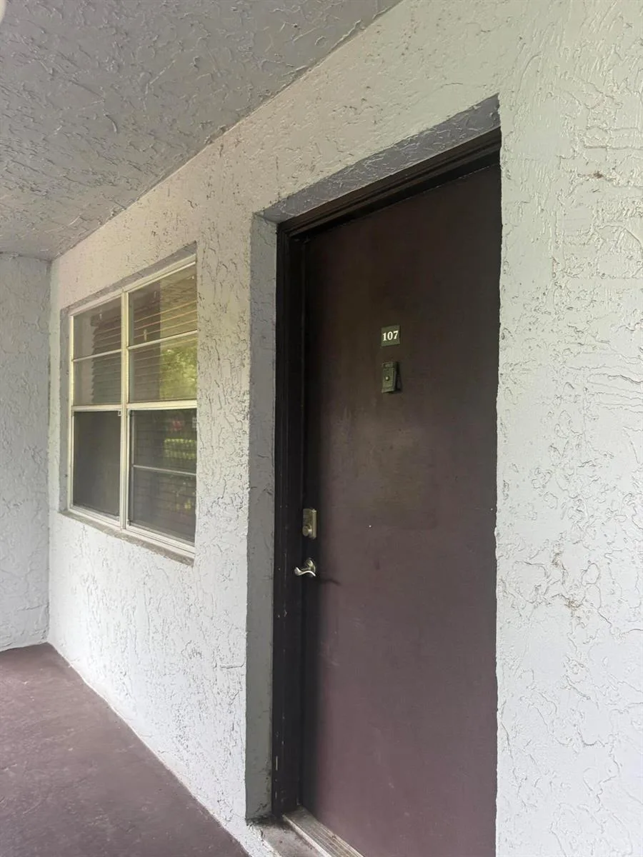 8450 LAGOS DE CAMPO Boulevard # 107, Tamarac, FL 33321