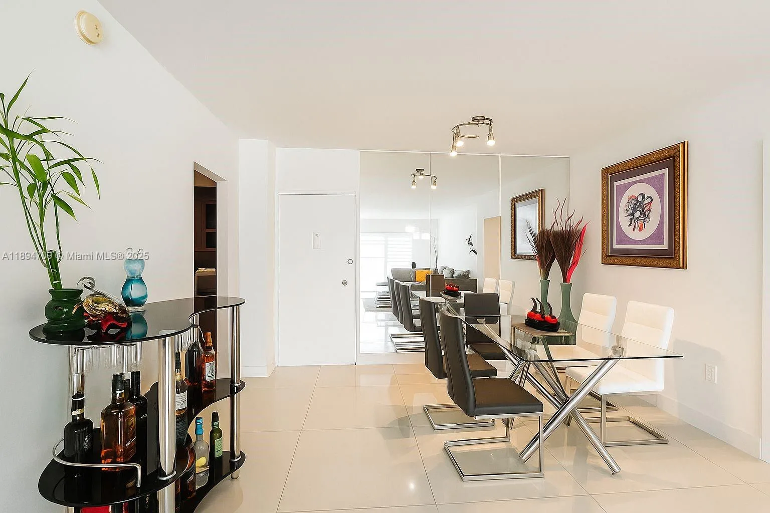500 Bayview Dr # 630, Sunny Isles Beach, FL 33160 photo 3