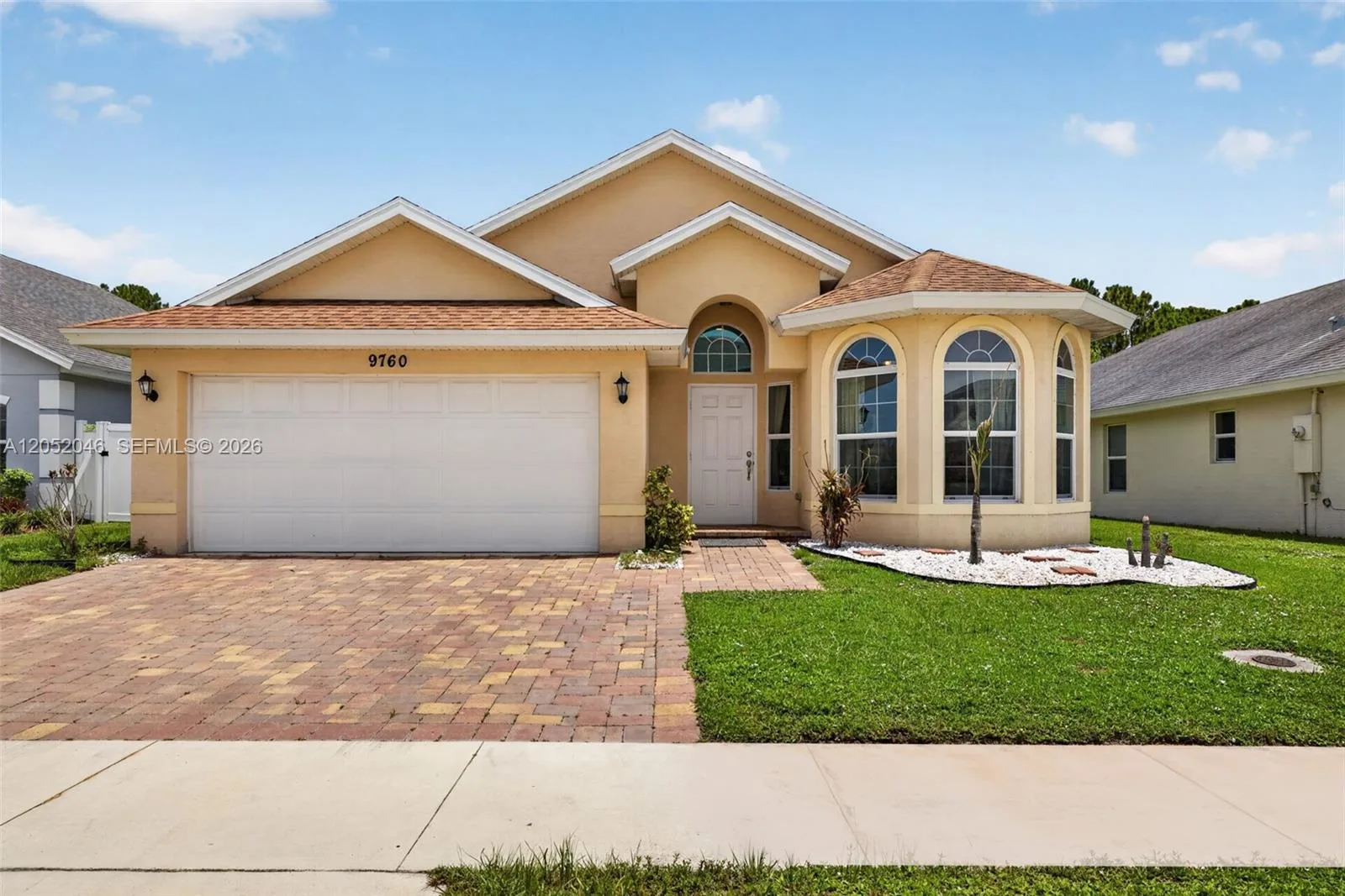 9760 Palm Breezes Dr, Fort Pierce, FL 34945 photo 2