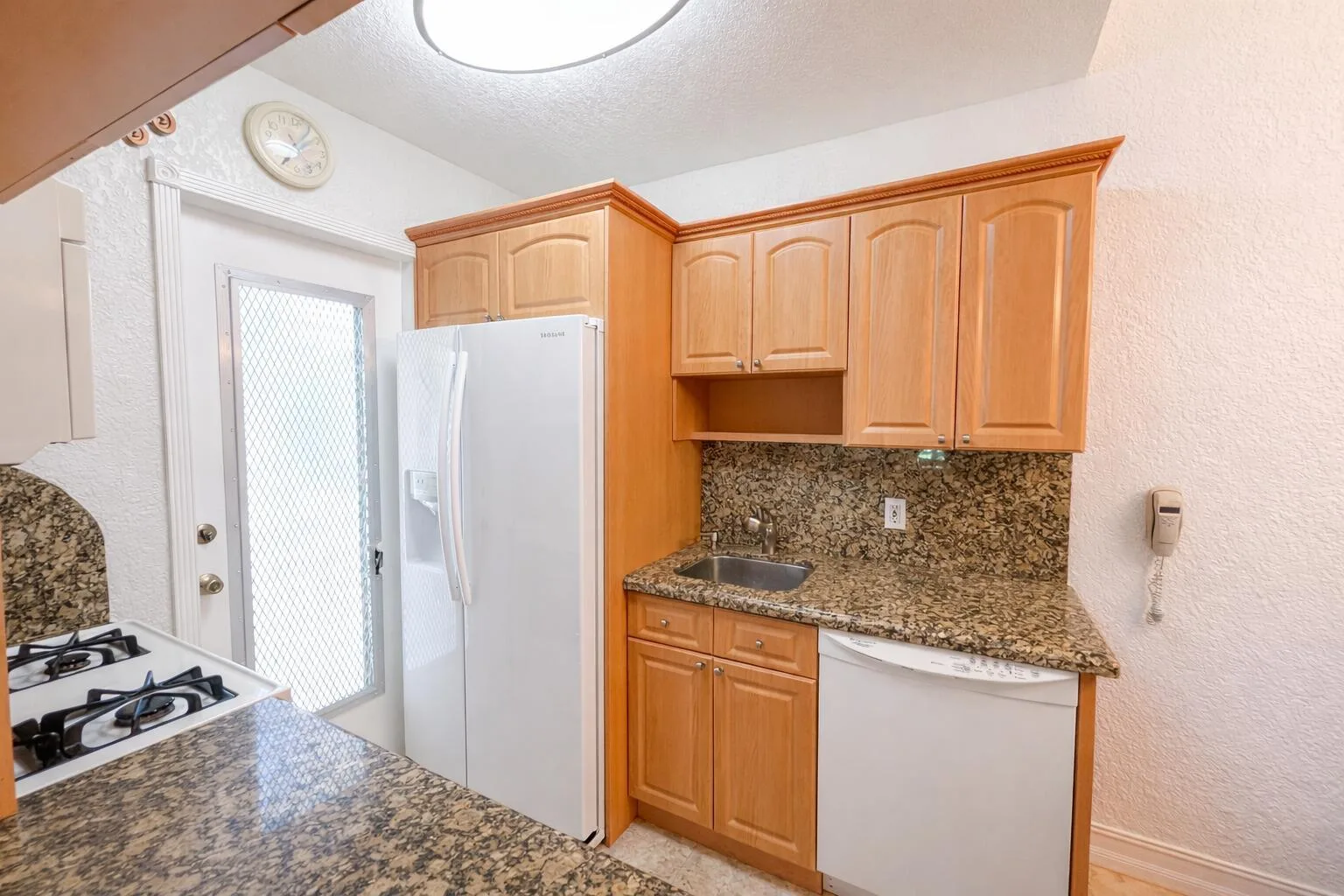 655 Meridian Avenue # 24, Miami Beach, FL 33139 photo 4