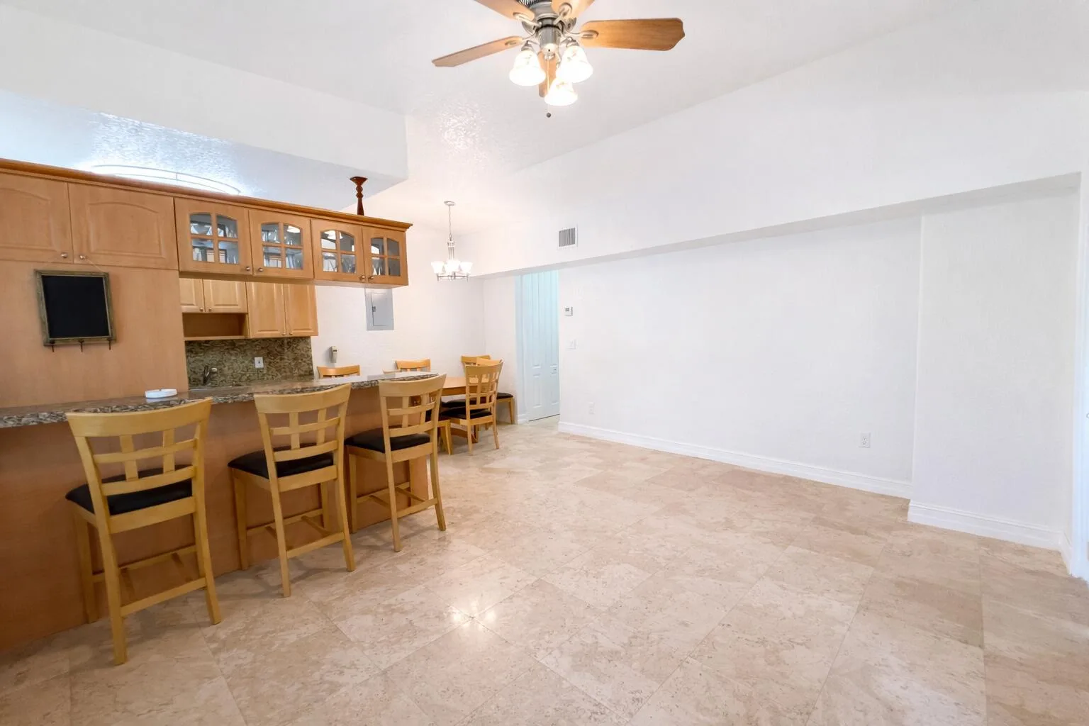 655 Meridian Avenue # 24, Miami Beach, FL 33139 photo 5