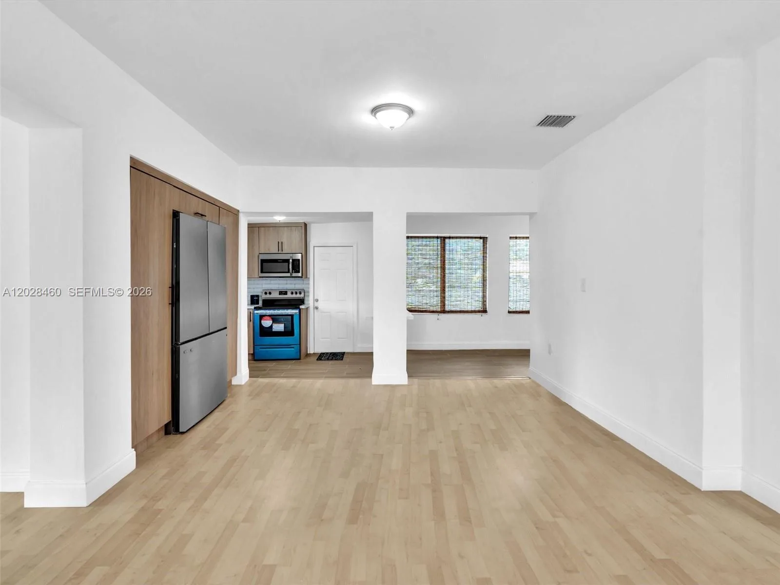 1365 NE 130th St, North Miami, FL 33161 photo 2