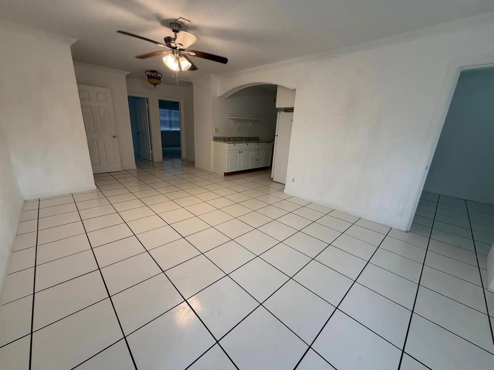 421 NE 11TH Street # 5, Fort Lauderdale, FL 33304