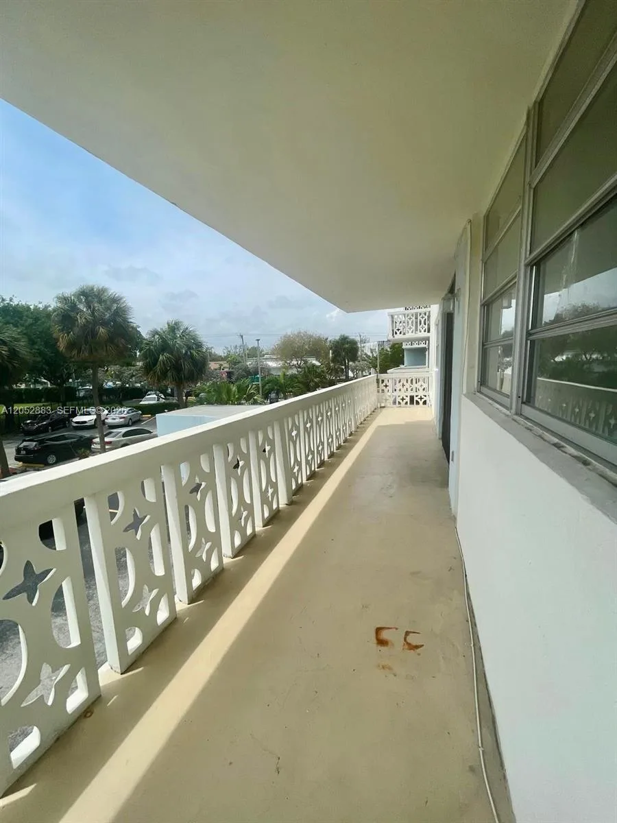 13155 Ixora Ct # 201, North Miami, FL 33181 photo 3