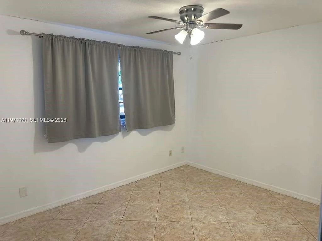 208 SW 2nd Ave, Hallandale Beach, FL 33009 photo 10