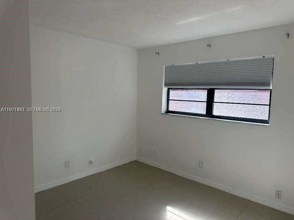 208 SW 2nd Ave, Hallandale Beach, FL 33009 photo 11