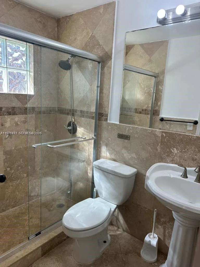 208 SW 2nd Ave, Hallandale Beach, FL 33009 photo 13