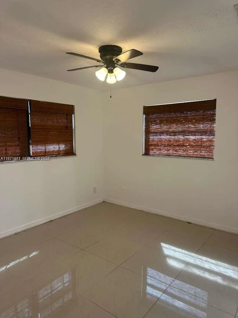 208 SW 2nd Ave, Hallandale Beach, FL 33009 photo 8