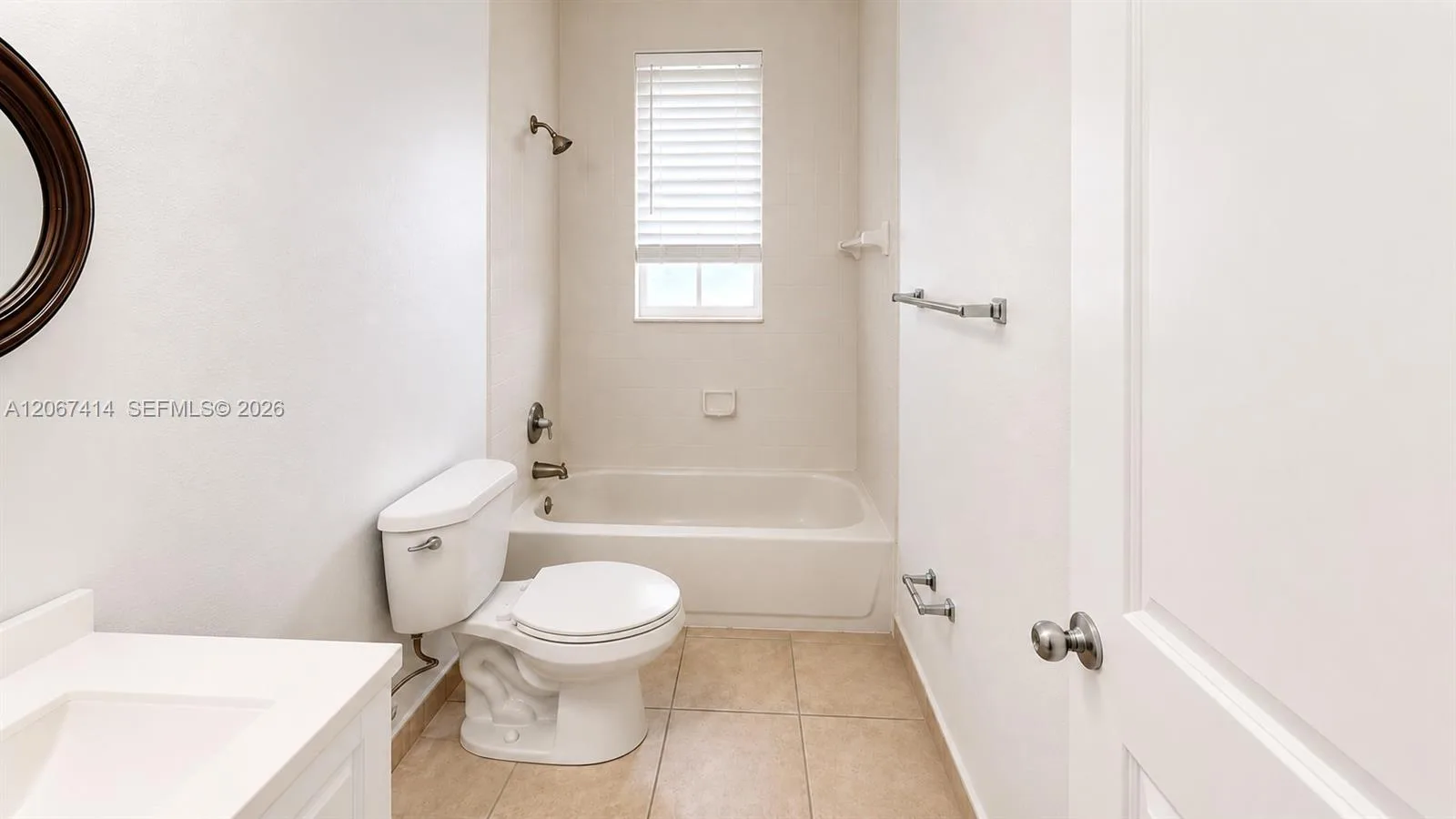1652 SE 28th St # 200, Homestead, FL 33035 photo 4