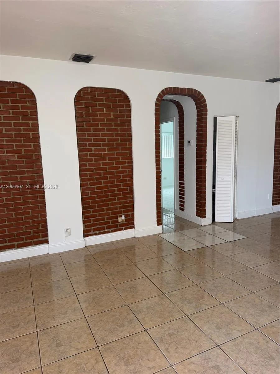 1150 NE 201st Ter # 0, Miami, FL 33179 photo 4
