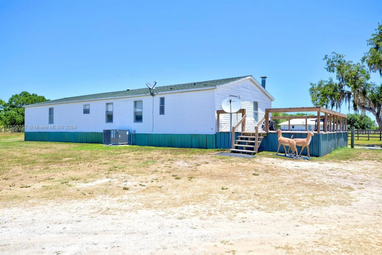 504 Graham, Other City - In The State Of Florida, FL 33960 photo 3