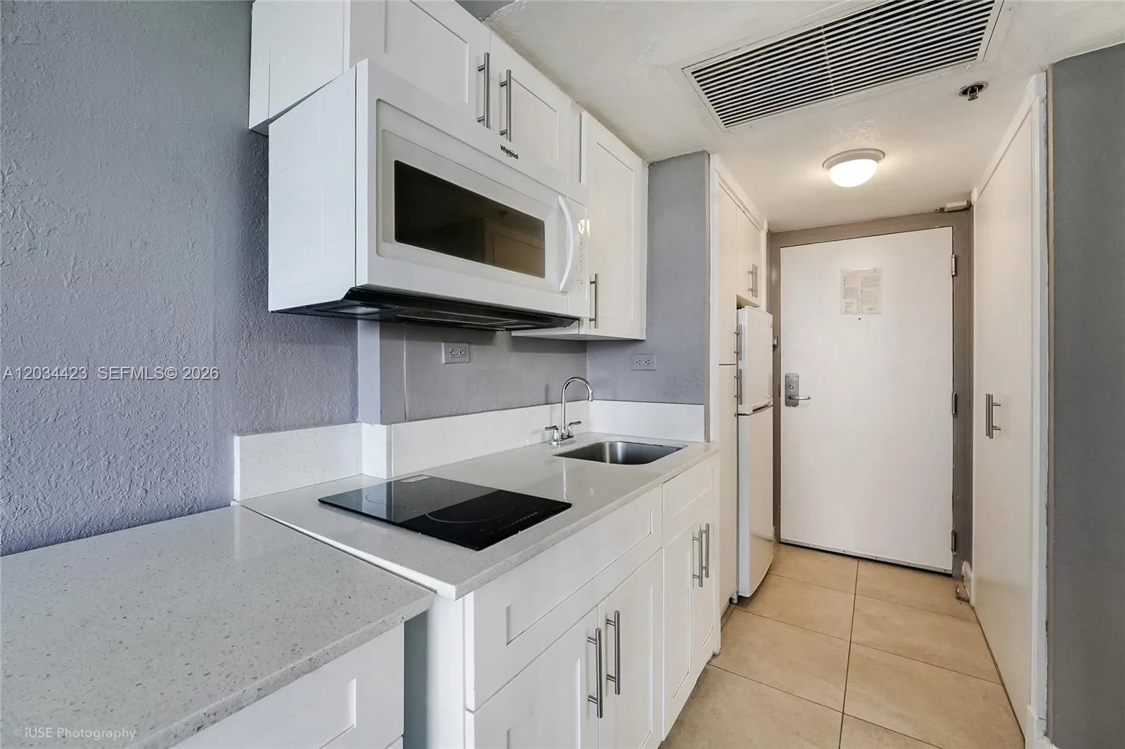 19201 Collins Ave # 827, Sunny Isles Beach, FL 33160 photo 7
