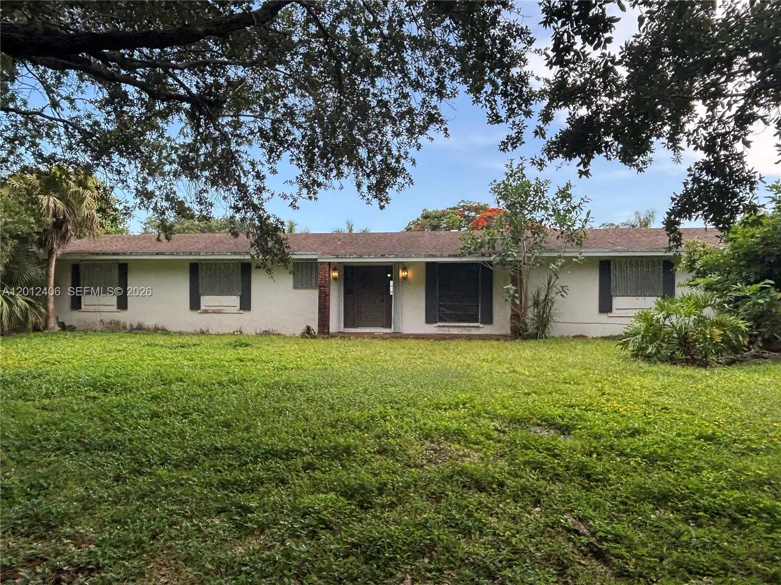 9290 SW 104th St, Miami, FL 33176