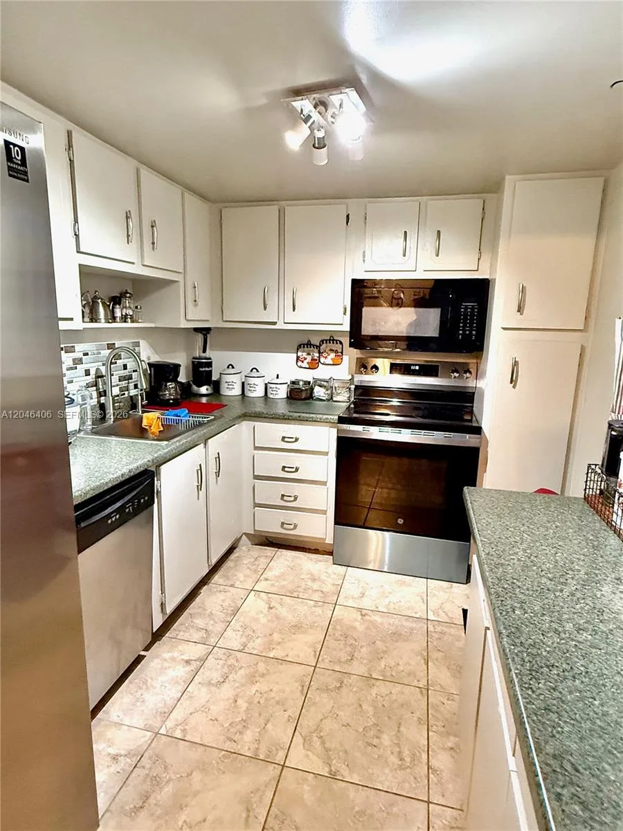 1300 Saint Charles Pl # 402, Pembroke Pines, FL 33026 photo 8