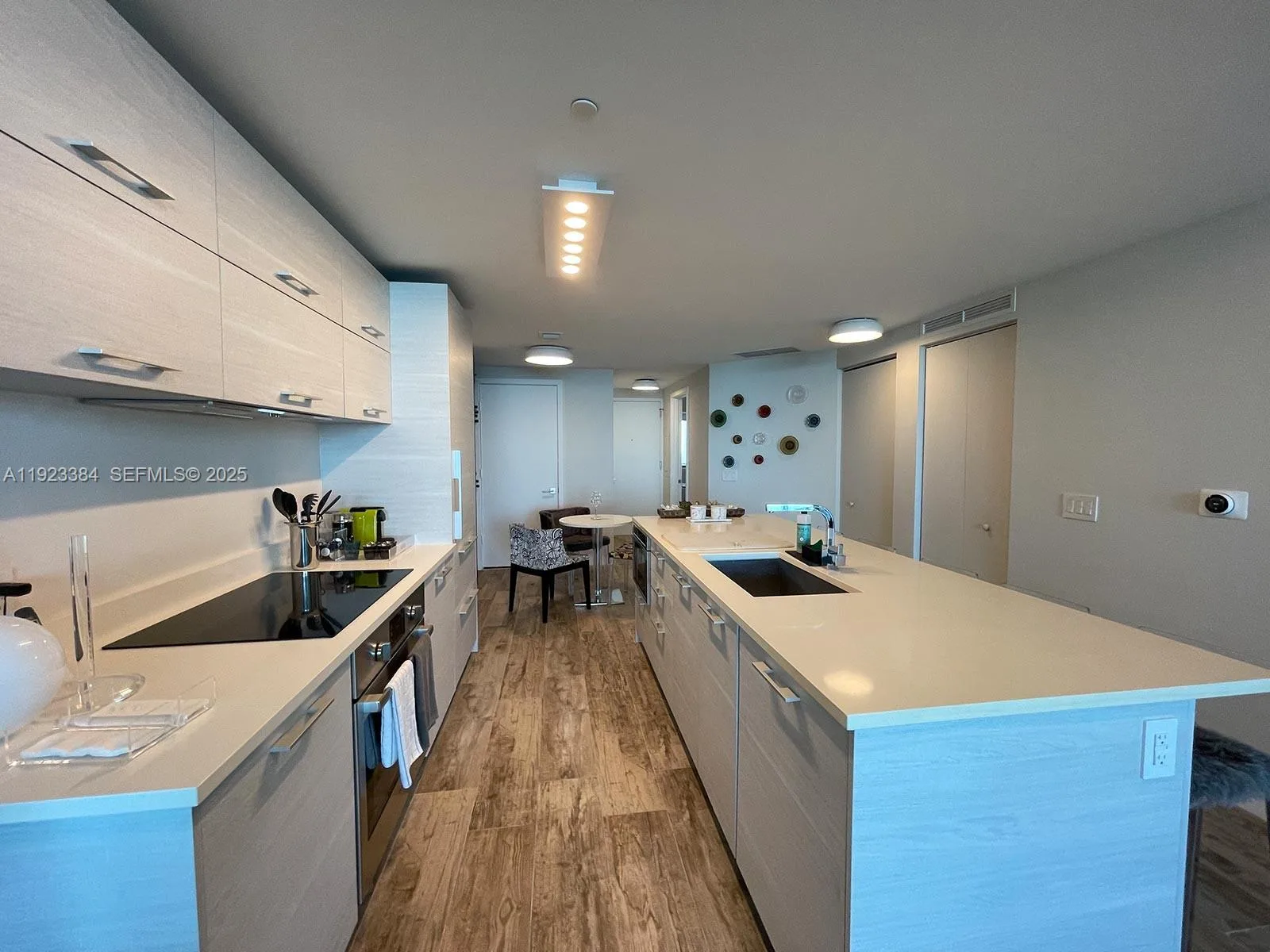 650 NE 32nd St # 3005, Miami, FL 33137 photo 6