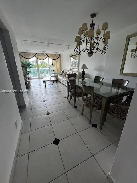 100 Bayview Dr # 319, Sunny Isles Beach, FL 33160 — zdjęcie 2
