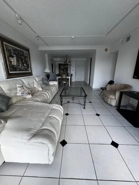 100 Bayview Dr # 319, Sunny Isles Beach, FL 33160 — zdjęcie 5