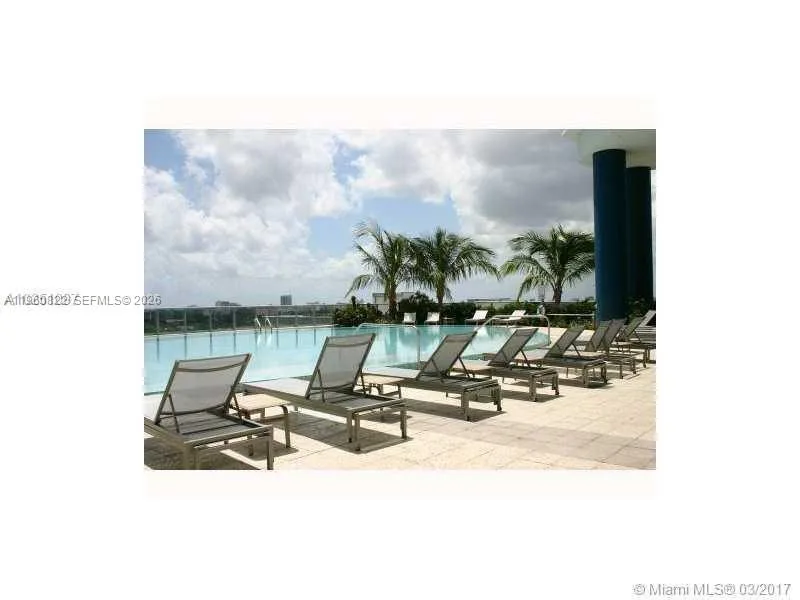 185 SW 7th St # 2306, Miami, FL 33130 photo 4