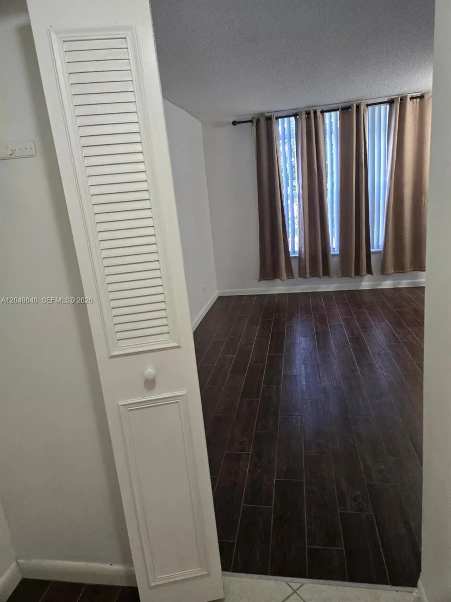 3690 Inverrary Dr # 2Q, Lauderhill, FL 33319 photo 13