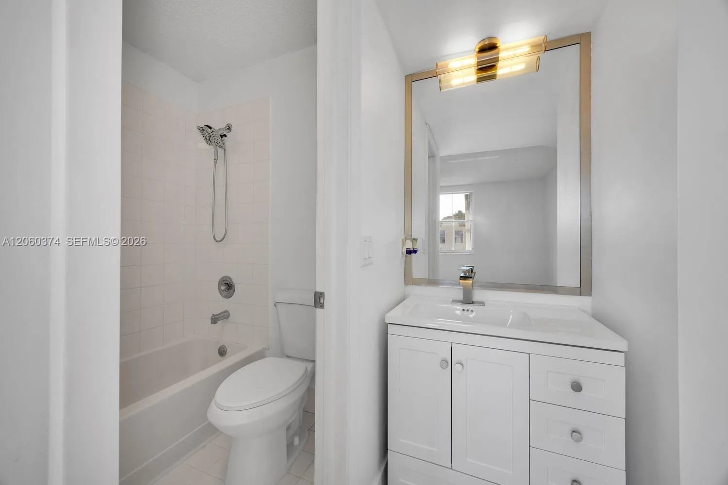 390 NW 86th Ct # 803, Miami, FL 33126 photo 12