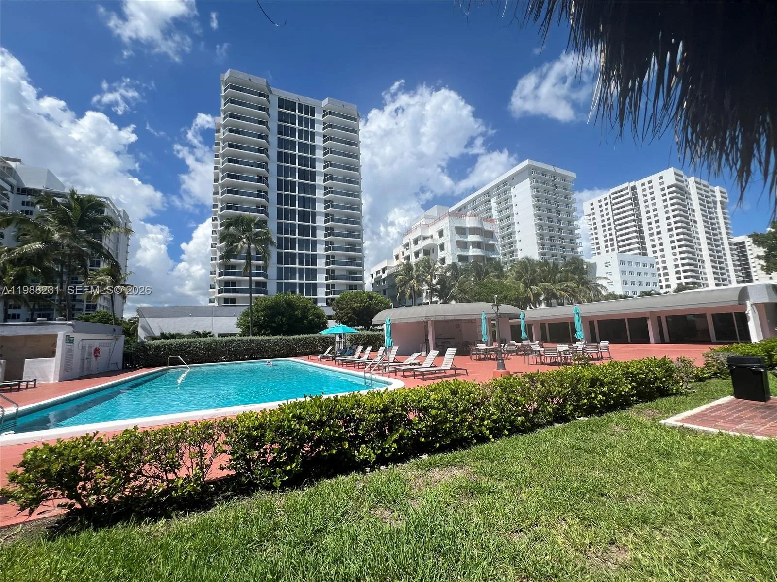 2401 Collins Ave # 803, Miami Beach, FL 33140 photo 2